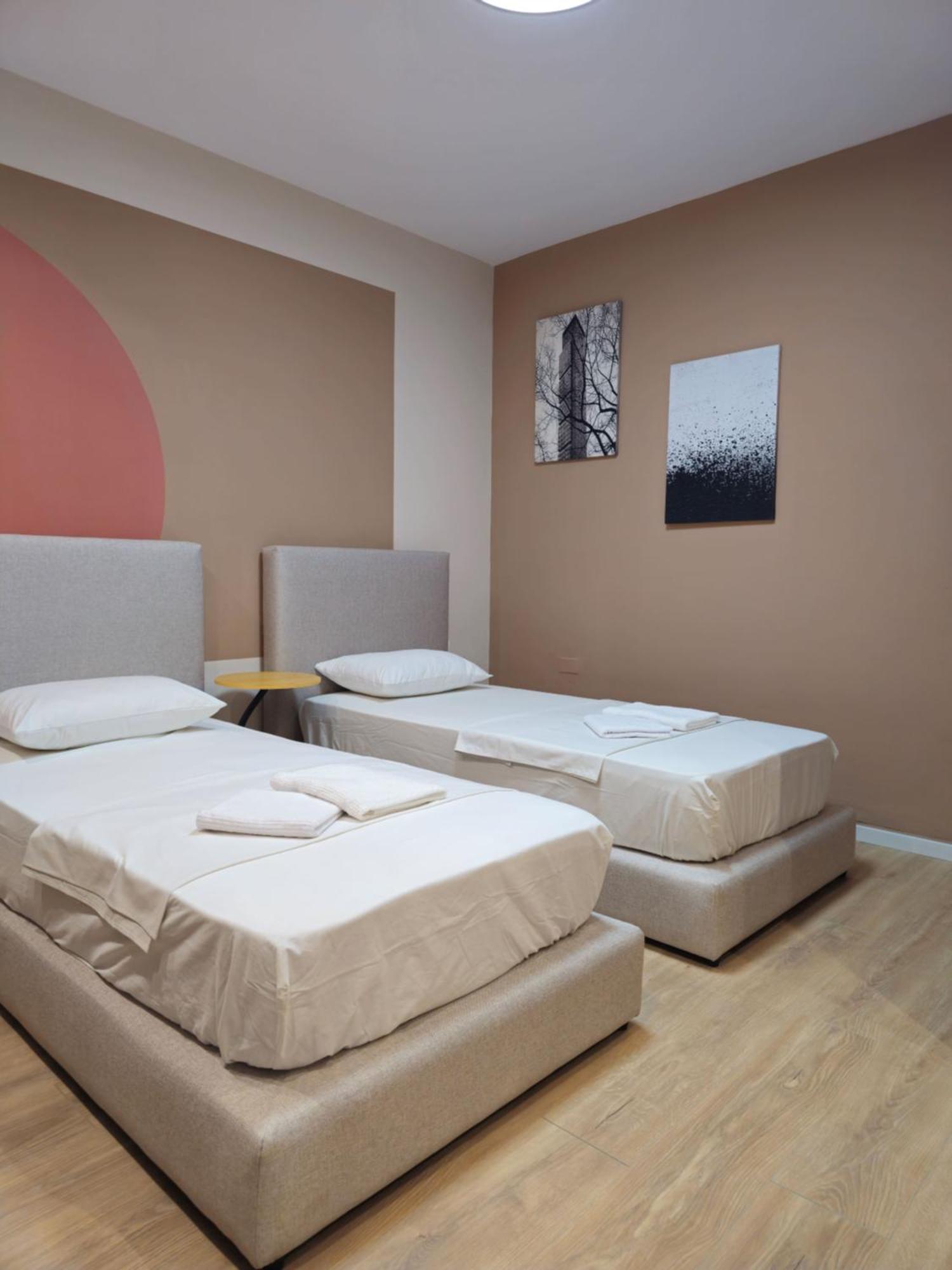 Center Cozy Nest Hotell Tirana Exteriör bild